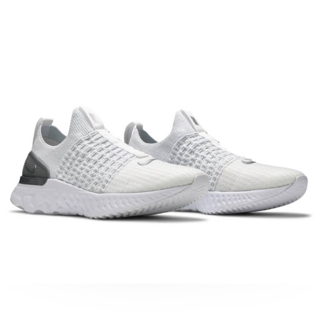 Nike React Phantom Run flyknit 2 White / Silver CJ0280-100 Women size 9.5